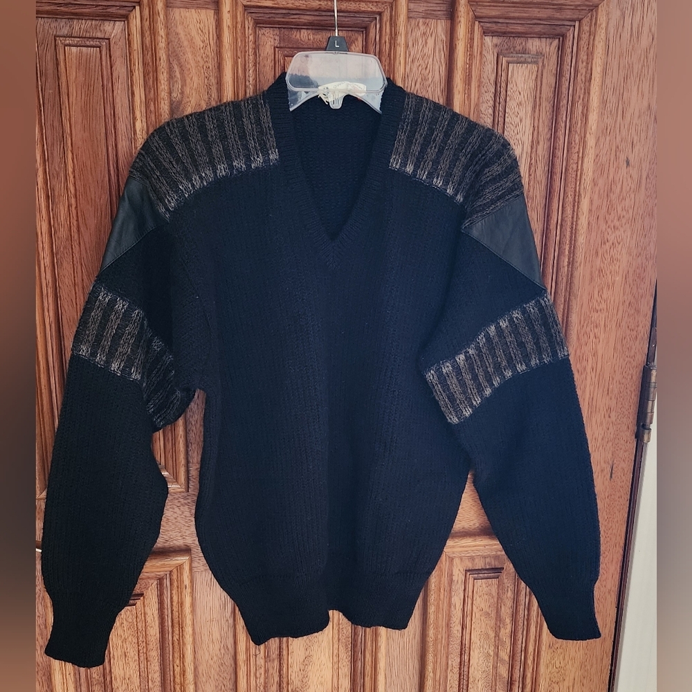 Charles Jourdan Vintage Black Sweater with Gray Accents Made In Italy